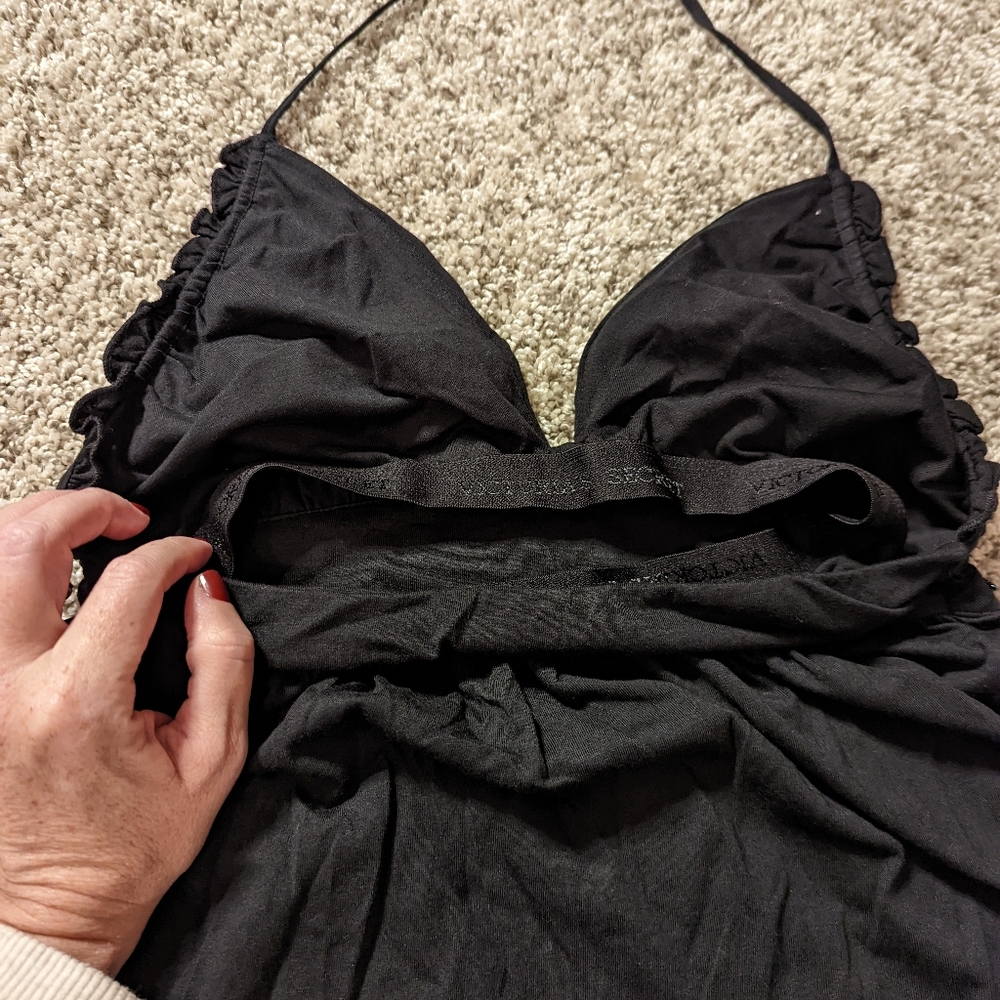 halter top. - Picture 2 of 4